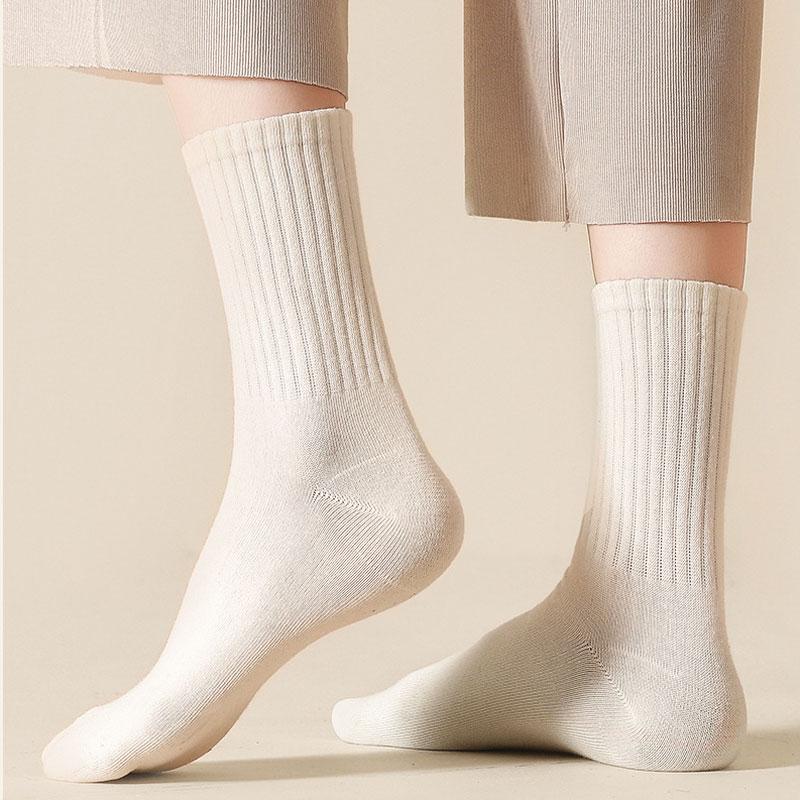Women White Cotton Socks Winter Mid Tube Solid Color Sports Socks Harajuku Korean Style