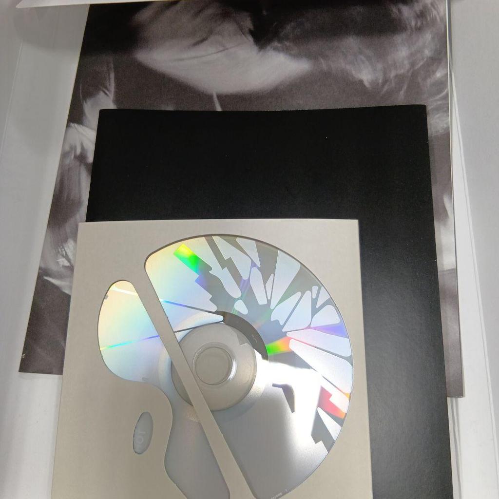 [USED] Le sserafim Promotional Album Not for Sale Signed Le sserafim HOT