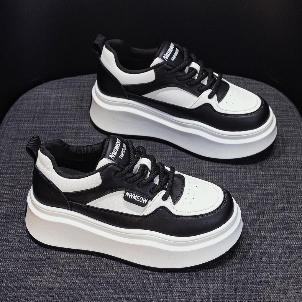 Damskie stylowe białe sneakersy high-top na grubej podeszwie - Kolekcja Jesień/Zima 2025