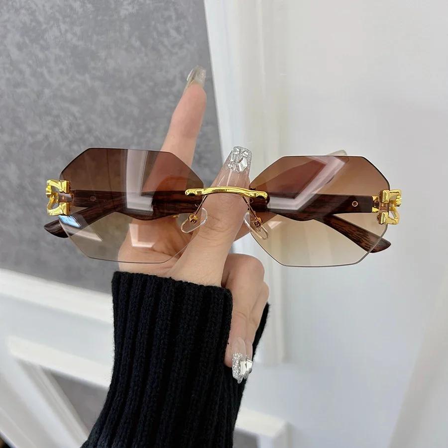 High Quality Fashion Square Sunglasses Women Men Designer Cool Sun Glasses Female Outdoor Colorful Travel Sun Glasses