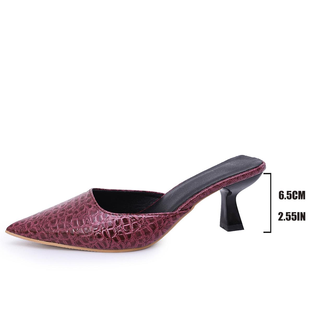 

2025 spring and summer new pointed sandals lazy slippers women s fashion bag head half slippers high heel versatile women s shoes 43 бордовий