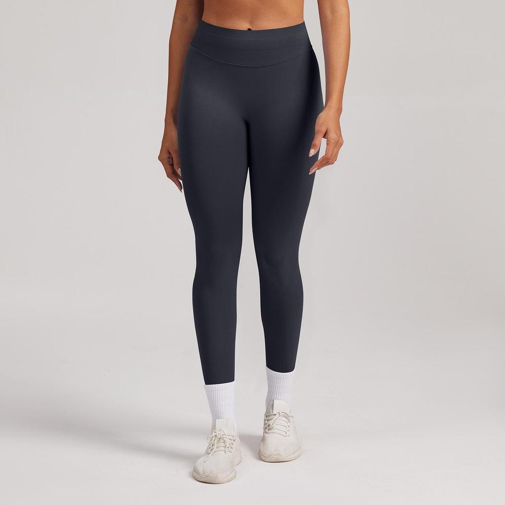 Seamless Matte Nylon Yoga & Running Pants with Hip-Enhancing Waist
