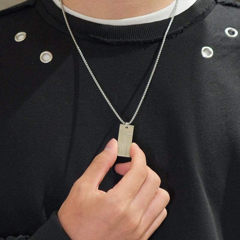 Calvin Klein Retro Small Square Adjustable Stainless Steel Necklace Men and Women Same Style Couple Model 2743992 35000058-silver One Size Fits All