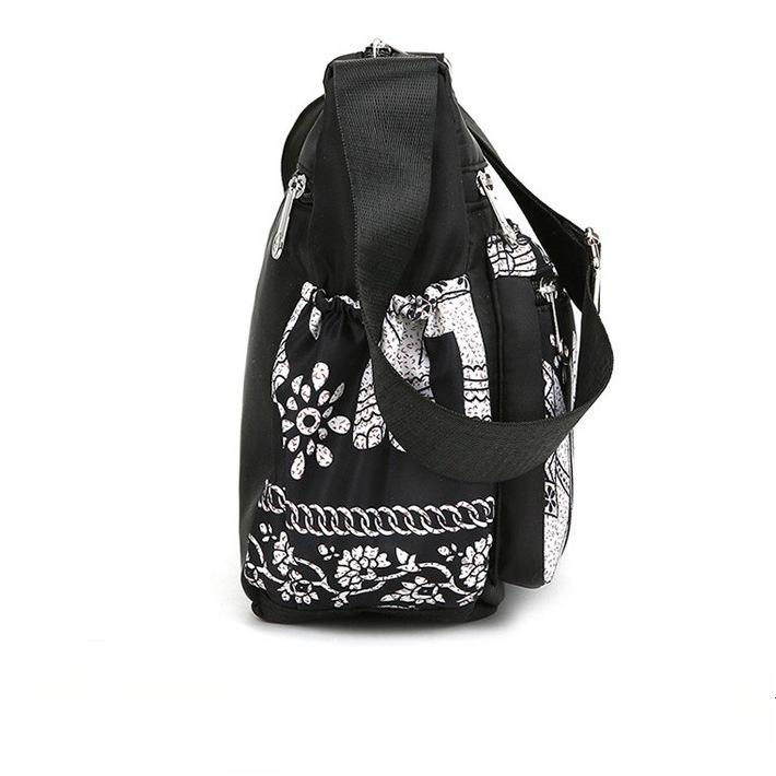 Women Elephant Print Crossbody Bag Multi Pocket Shoulder Bag Large Capacity Lightweight Travel Messenger Purse Zipper Handbag