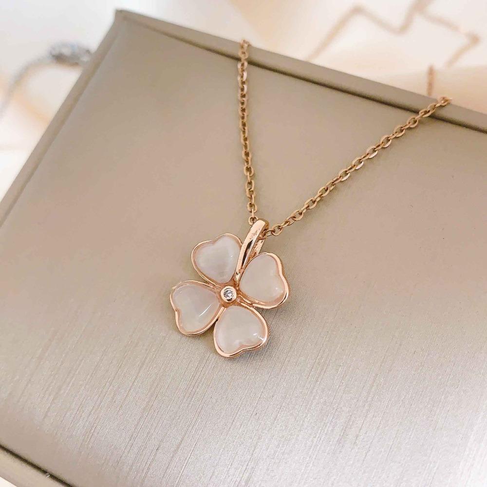 Necklace Does Not Fade Women's Summer High Sense Four-leaf Clover Cat's Eye Titanium Steel Necklace Simple Summer Versatile Accessories