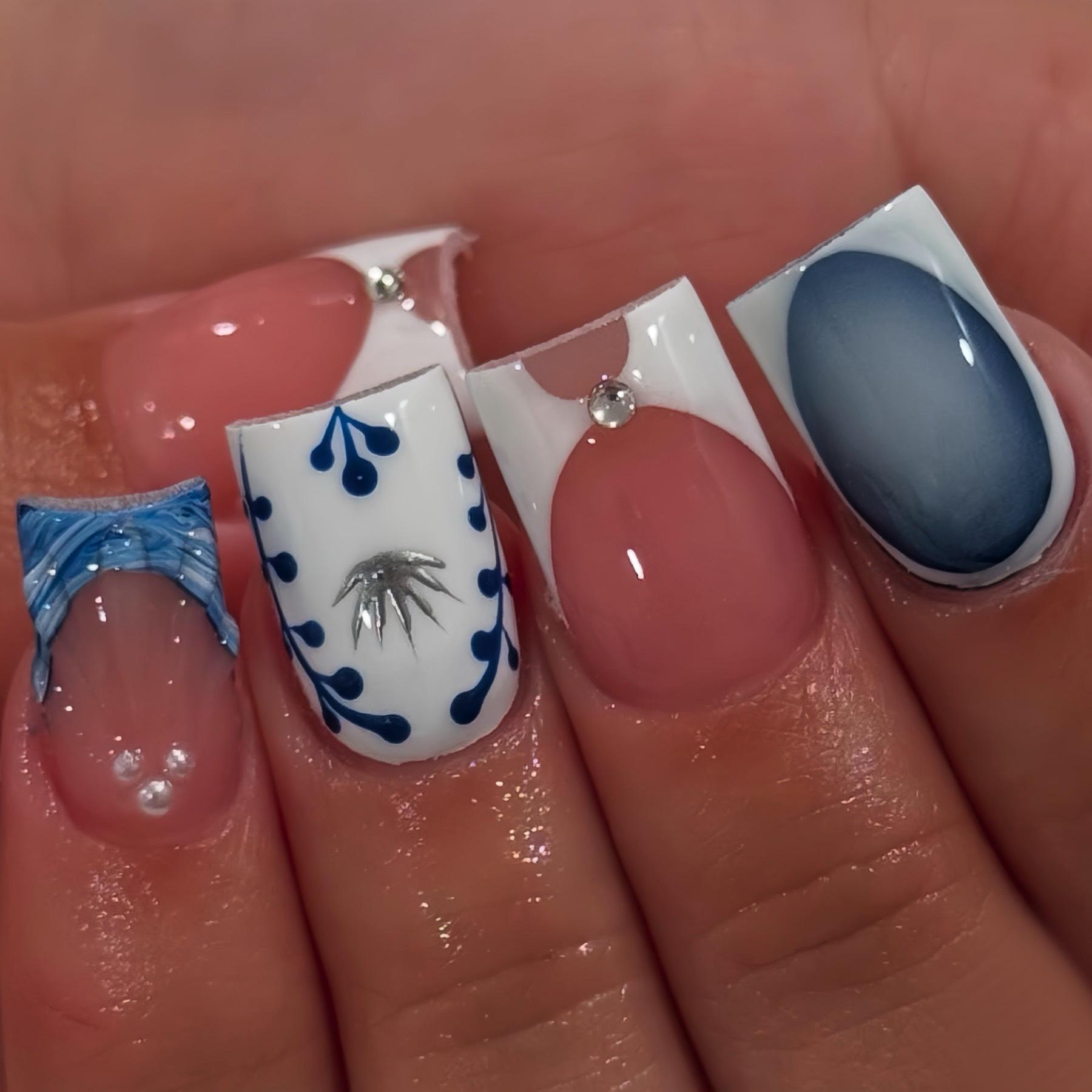 

Gradient Ceramic Ripple False Nails - Classic 3D Design