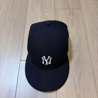 Kopfbedeckungen – Baseballcaps, Kappen & Barette