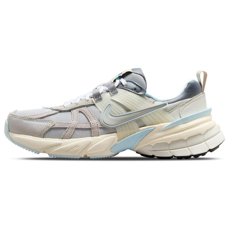 

Nike V2K Run Light Bone Metallic Platinum Women s Sneakers FZ3596-072 42 серый