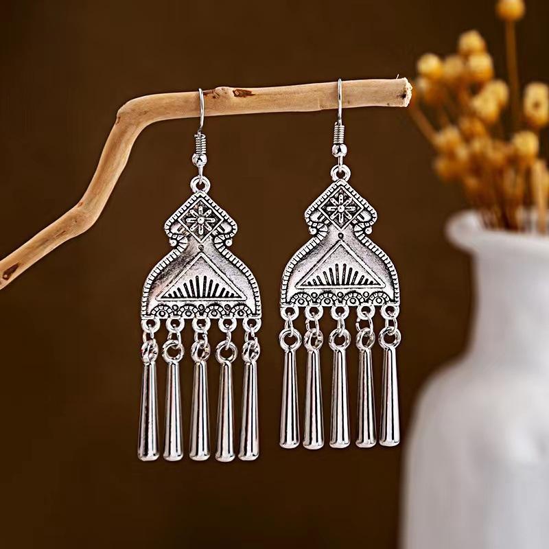 Retro Ethnic Style Source Earrings Muse Fan Literary Temperament Ear Hook Tassel Metal Pendant Earrings