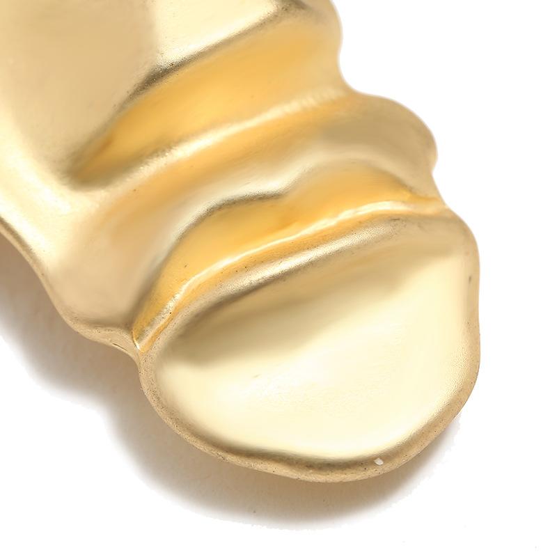 Temperament cold wind calling thousands of people avatar brooch gold half face Internet celebrity women's suit accessories