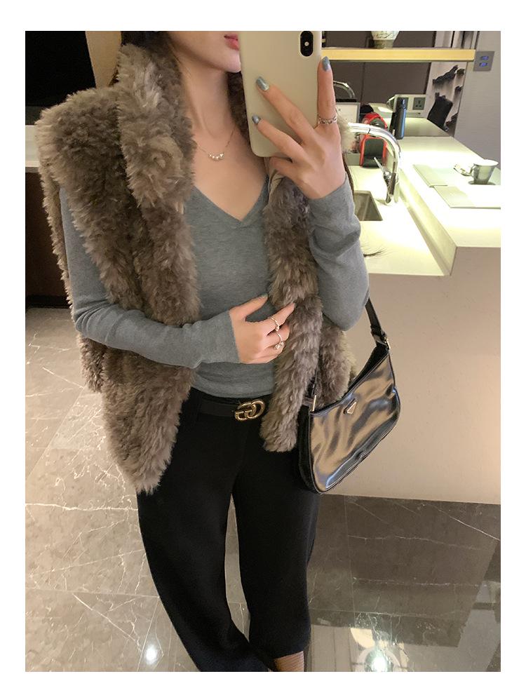 Winter 2025 Women's European-Style Knit Base Layer with Deep V-Neck - Unique and Mature Design