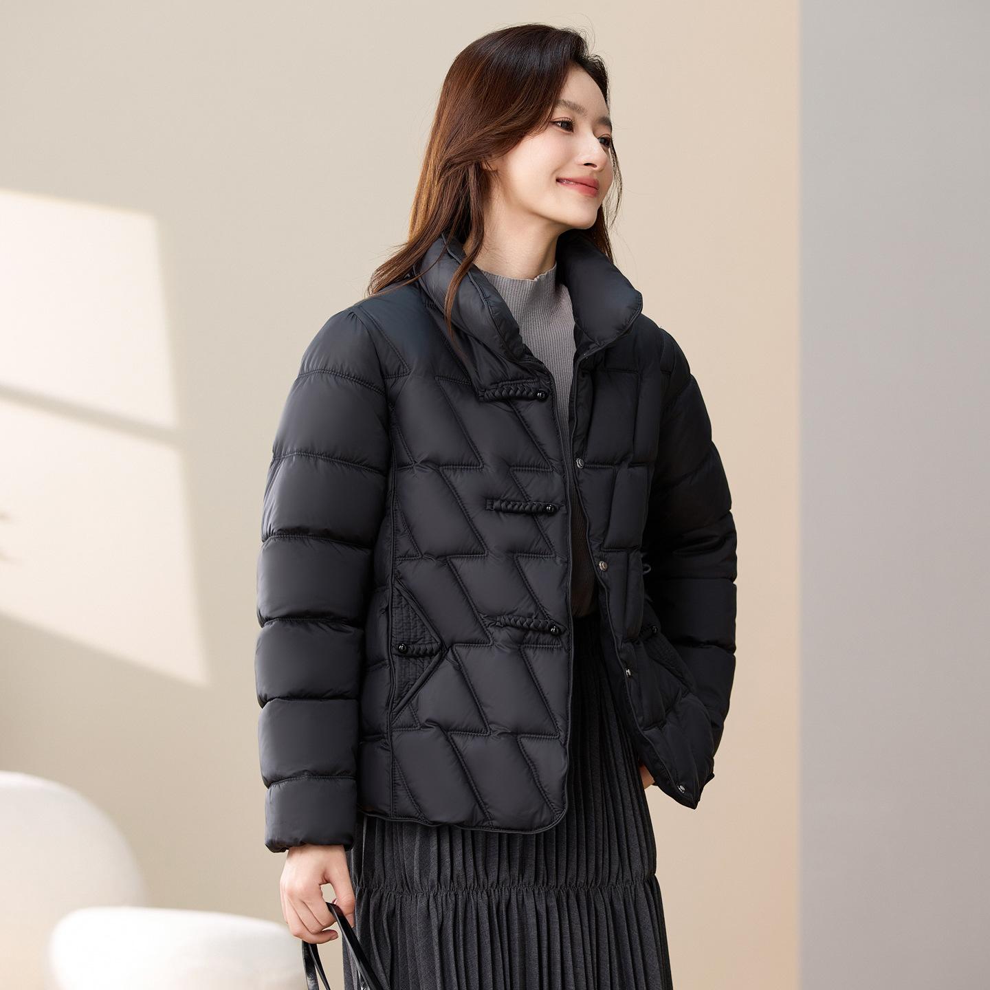 

Тонкая короткая куртка с воротником-стойкой в китайском стиле M