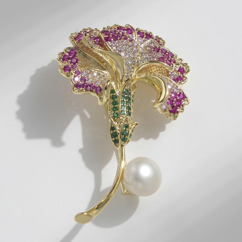 Bo Xin Yun Elegant Freshwater Pearl Brooch for Women