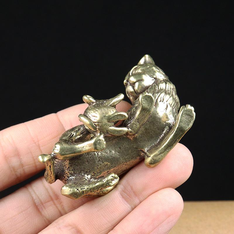 Brass Cat Catching Mouse Creative Home Decor Ornament Vintage Metal Cute Animal Tea Pet Table Placing Miniature Figurines