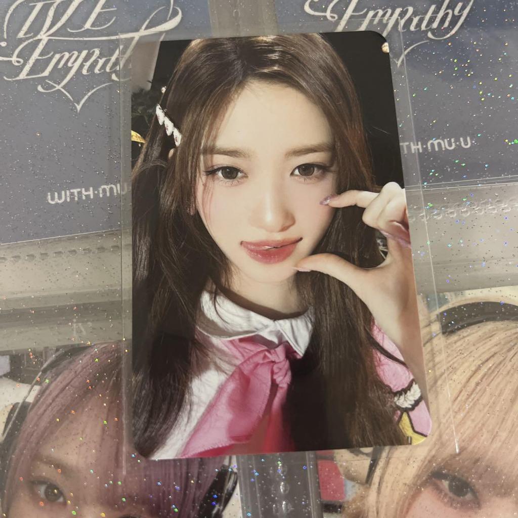[USED] Ive Scout Dive 3rd Generation Iso Fan Club Trading Card