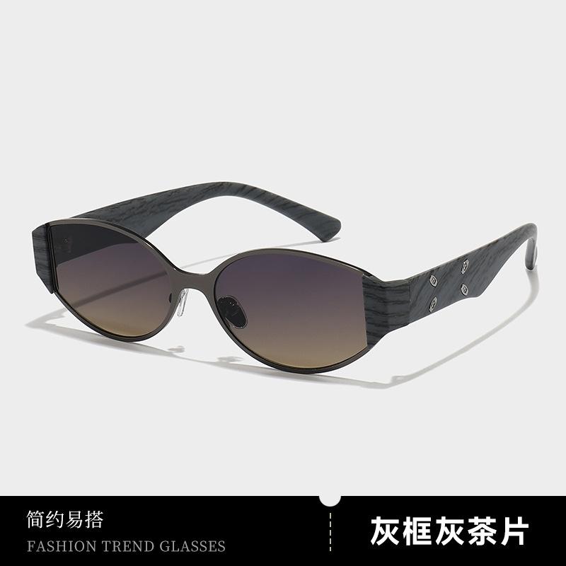 Personality white frame cat eye sunglasses women retro high-end sense old money style sunglasses sunscreen sunglasses UV protection