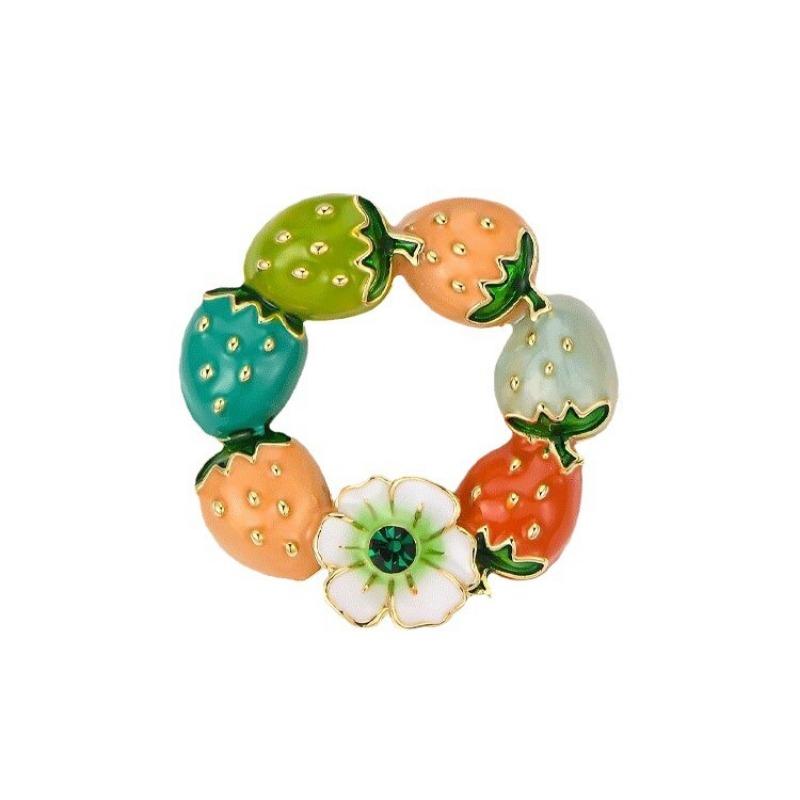 Strawberry Ring Brooch for Women, High-end and Exquisite, Anti-glare Brooch Design Sense