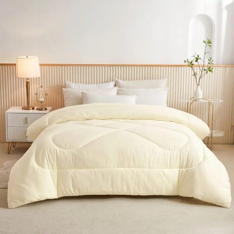 Thickened Spring Warm Autumn Quilt Warm Bedding in Autumn and Winter The Four Seasons Polyester Fibre Quilt 200x230cm1.5kg