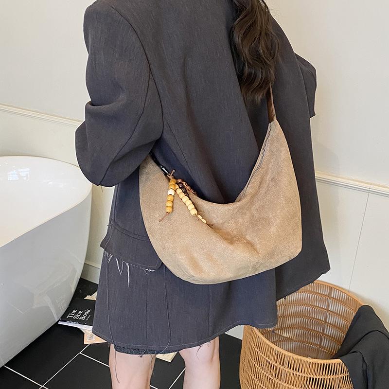 Casual commuting 2025 new tote bag autumn suede large capacity Internet celebrity explosion fashion shoulder messenger bag