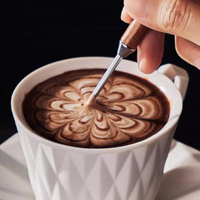 Długopis do dekoracji kawy ze stali nierdzewnej z drewnianym uchwytem, latte pull flower needle, narzędzie baristy, akcesoria do kawy, narzędzie do modelowania