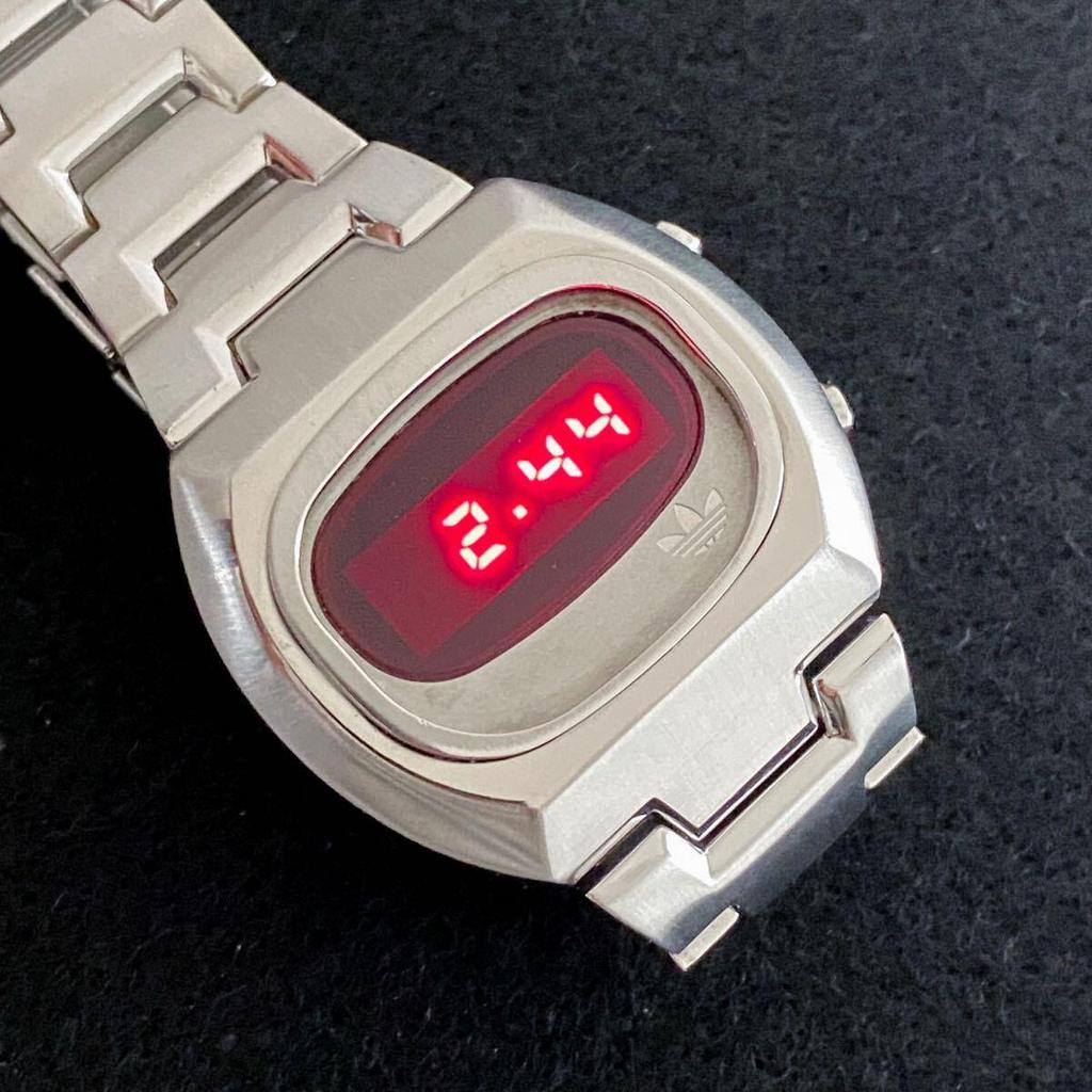Used Rare working item Adidas 60's motif LED digital clock Vintage Adidas For those who like Pulsar