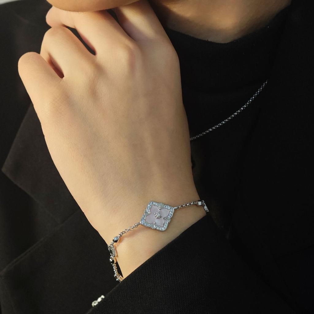 Vintage Court Style Cloth Qi Latti Streamer Powder Four-Leaf Clover Necklace Bracelet Women'S High-End Accessories