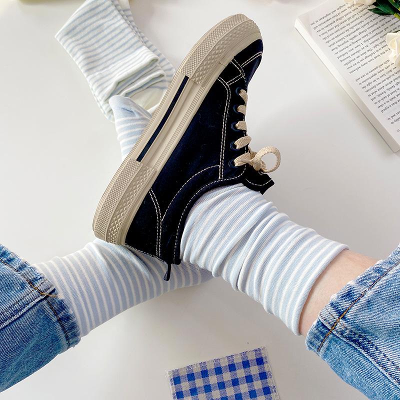 Ladies Spring and Autumn Striped Loose Mouth Boneless Moon Son In The Tube Pile Pile Cotton Socks
