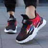 Kinder fliegen gewebte hohle atmungsaktive Single-Mesh-Sportlaufschuhe Outdoor-Flammen-Kinderschuhe