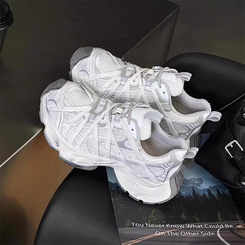 

Unisex Trendy Breathable Lace-Up Platform Sneakers for Autumn & Winter 35