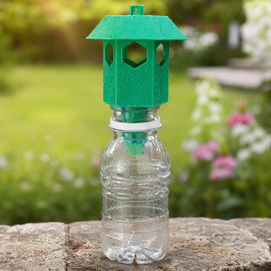 huaqianguhh Outdoor Wasp Trap, Hanging Yellow Jacket Fits Most Plastic Bottles, Reusable Non-Toxic Hornet Catcher for Garden Backyard (Bottle