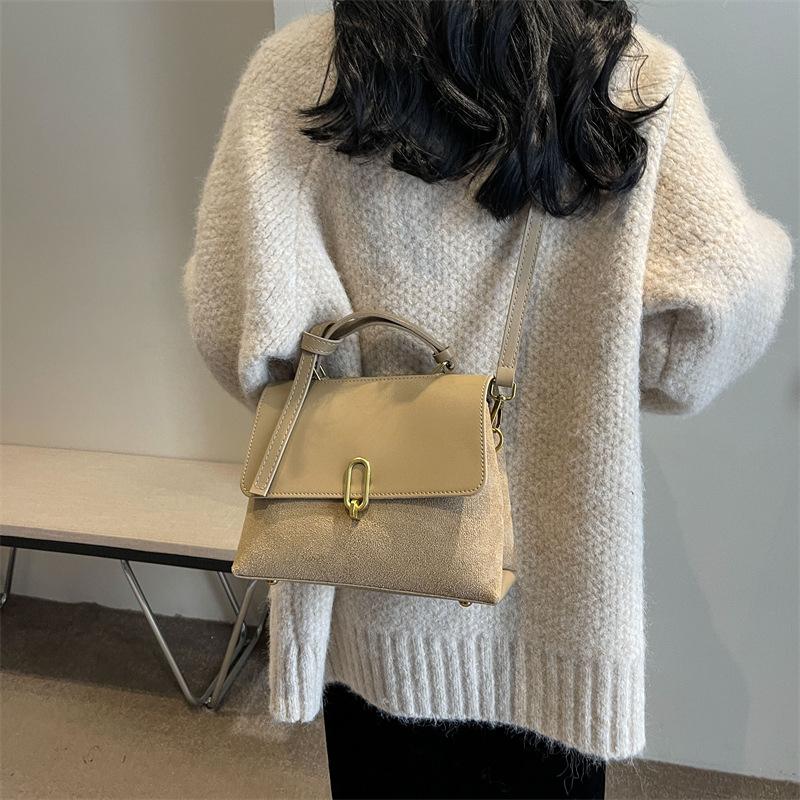 Retro portable small bag women's new 2025 autumn and winter matte high-end small square bag commuter versatile shoulder bag