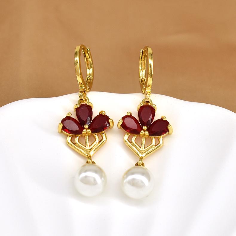 Modische Übertriebene Perlen-Quasten-Ohrringe für Damen Elegante Vielseitige Gesichtsschlankmachende Hängeohrringe Schmuck