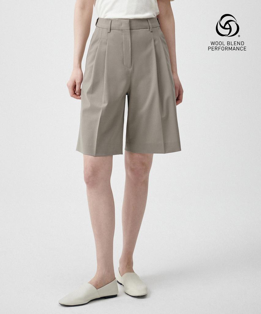 MUSINSA STANDARD WOMAN Women'S Summer Wool Bermuda Hidden Elastic Waist Half Slacks [Light Beige]