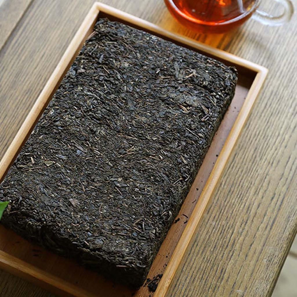 China Anhua Fu Brick Tea 1000g Golden Flower Black Tea Healthy Drink
