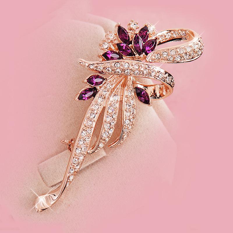 Elegant Crystal Brooch, Personalized Suit Accessory, Grand Anti-glare Pin, Diamond-encrusted Brooch