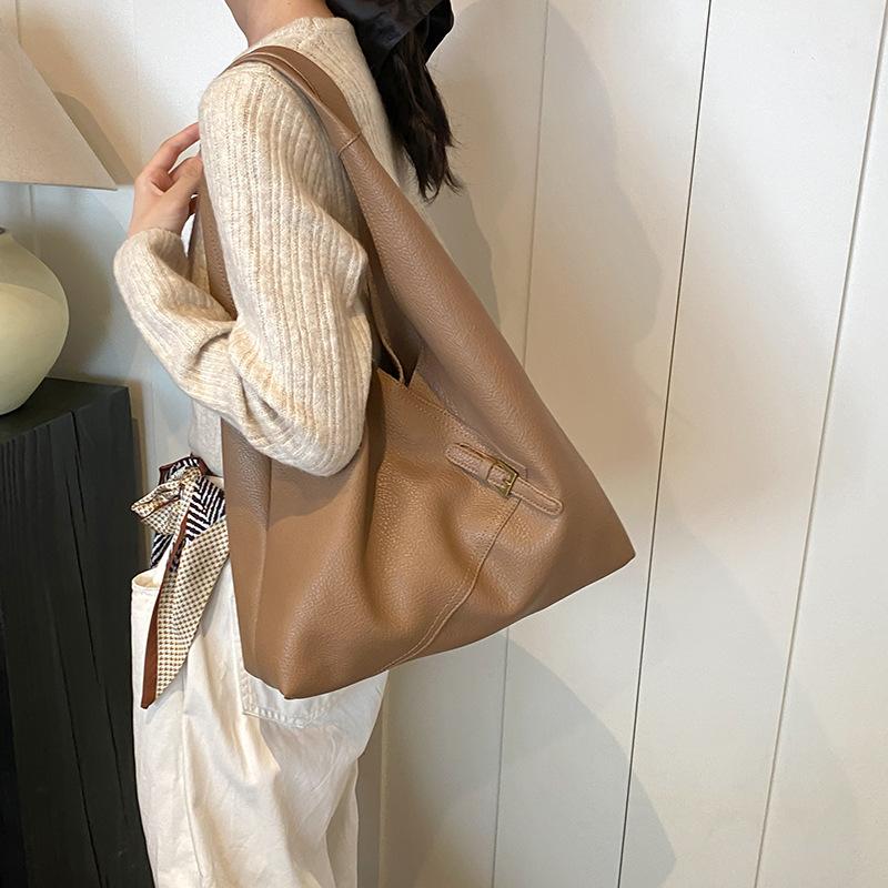 Retro High-end Bag Women's 2025 New Fashion Simple Shoulder Underarm Bag Commuter Tote Bag Big Bag
