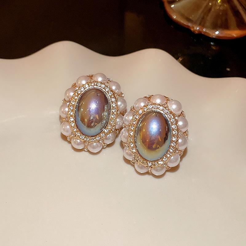 Silver needle court style diamond set oval imitation bead stud earrings personality temperament light luxury earrings