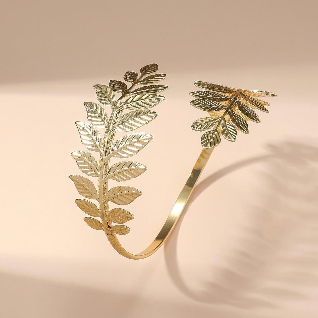 European-American Style Open Armlet: Trendy, Unique, and Elegant Cold-Style Bracelet.