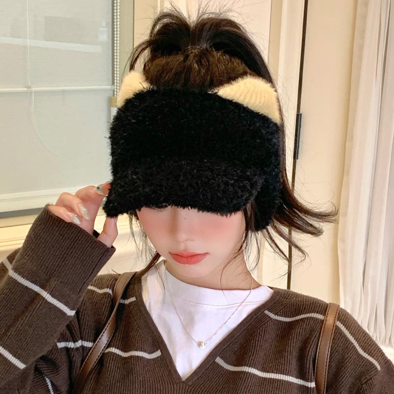 Autumn and winter hats, women's ear protectors, large brim, small face, empty cap, fleece and thickened thermal cap.