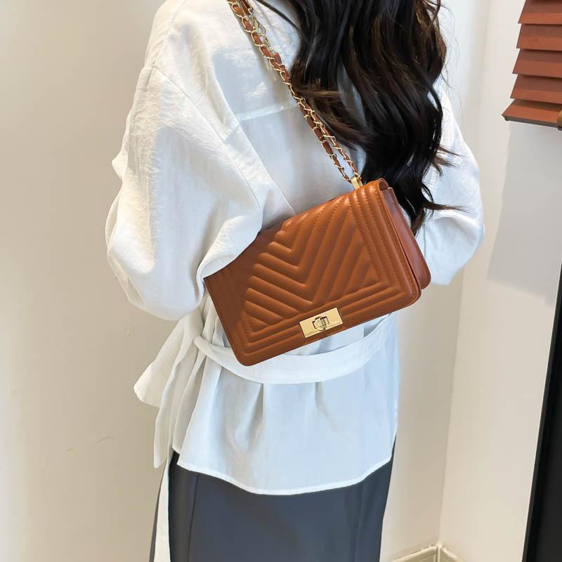 This Year's Popular Fashion Korean Version Retro Chain Small Bag Women's 2025 Spring Fashion Temperament Messenger Bag Small Square Bag