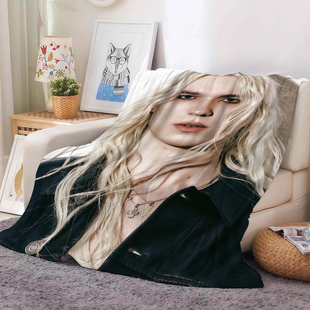 American rapper 2hollis Blanket For Sofa Office Bed Plane Travel Sleep Read Relax Camping Soft And Warm