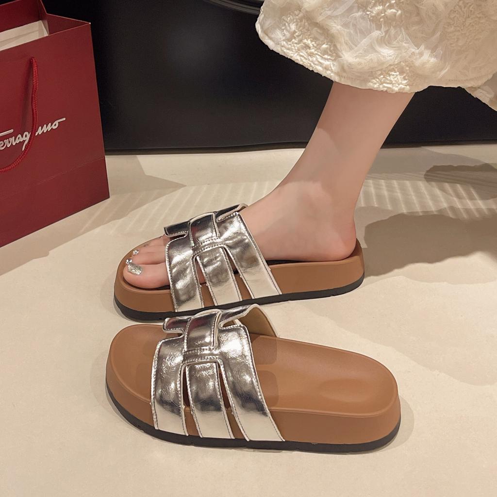 Internetkändis superheta retro nisch enords damkläder 2025 sommar nya vävda pendlingsfranska coola tofflor