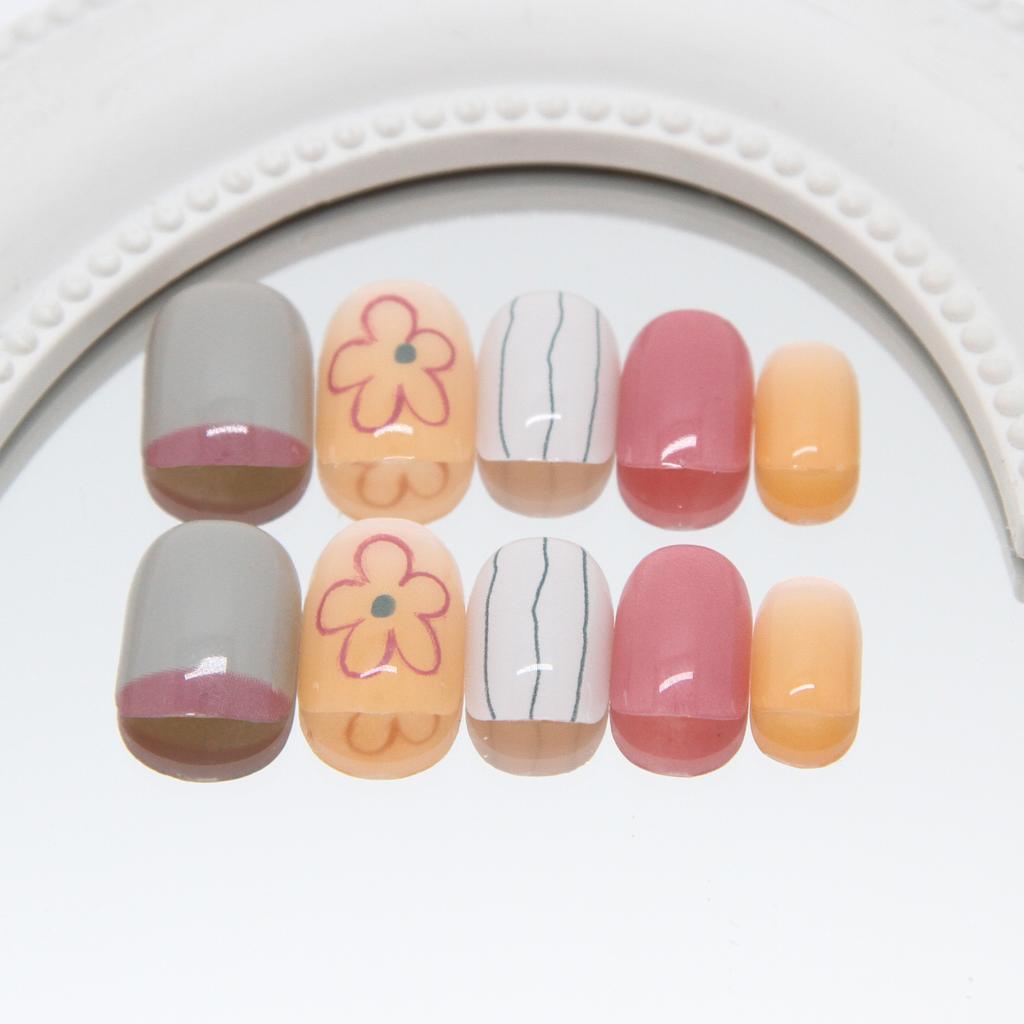Colorful Summer Dopamine Contrasting Color Korean Candy Floral Press-On Nails, Romantic Girlish Removable False Nail Art 24 Pcs
