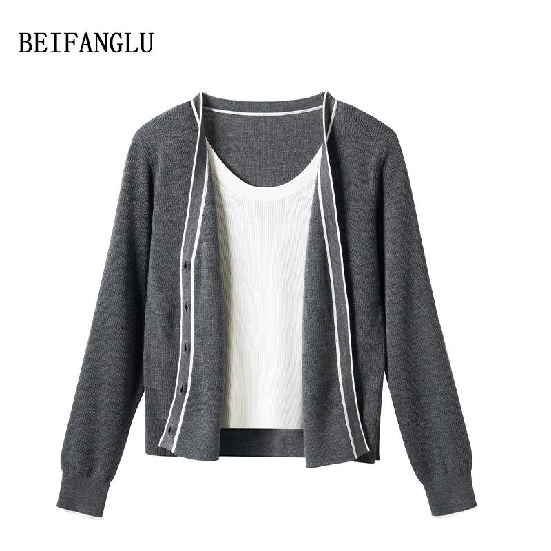 Northern Deer V-Neck French Wool Knitwear - Casual Women's Fashion, Versatile Two-Piece Design