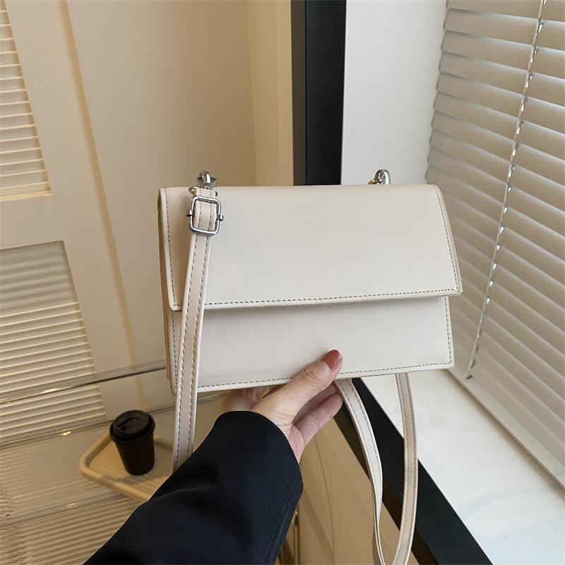 Elegant Minimalist Urban Style Small Shoulder Bag For Young Women Available In Four Colors