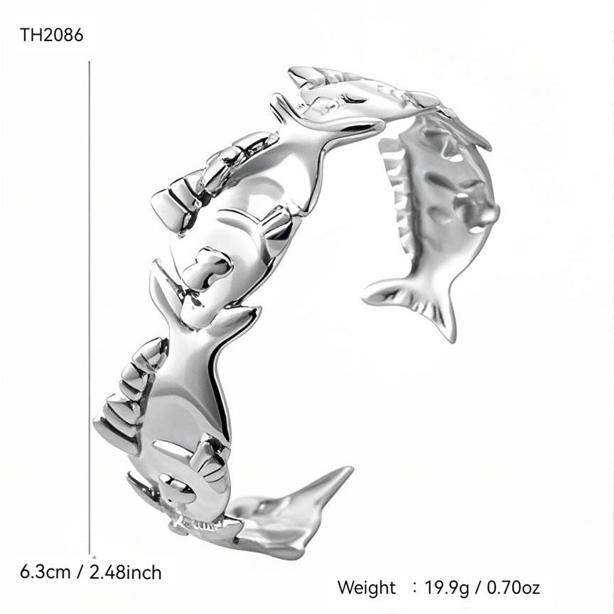 

Летняя пляжная серия Модный шарм личности Богемный стиль Нержавеющая сталь Позолота 18 карат Браслет с маленькой рыбкой для женщин