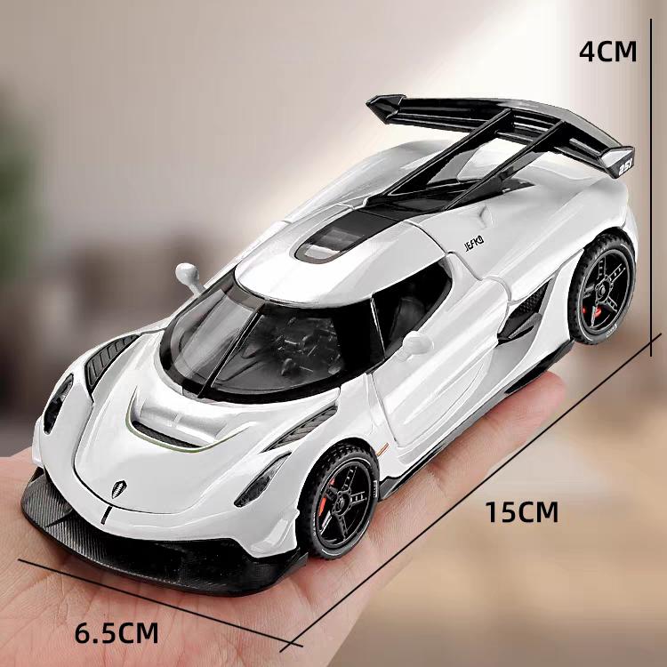 Koenigsegg Jesko Attack Supercar Simulation Diecast & Toy Vehicles Sounds & Light Pull Back Car 1:32 Alloy Model Gifts For Children