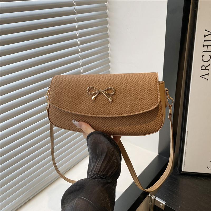 

Нишевая сумка под мышкой женская новая модная портативная маленькая квадратная сумка нишевого дизайна сумка-мессенджер коричневый