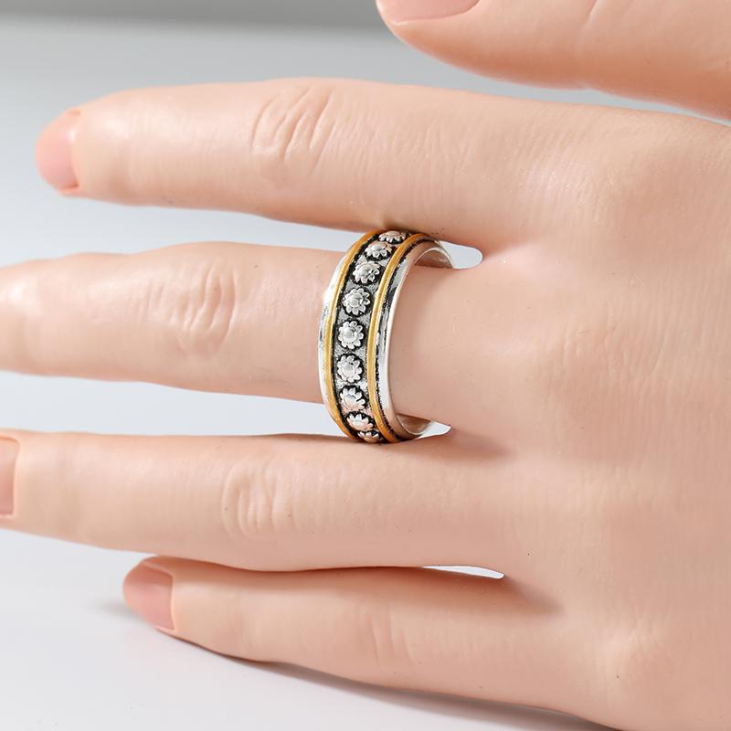 Vintage Hand Carved Flower Women's Ring Two Color Metal Geometry Daily Wear Party Jewelry Anniversary Gift