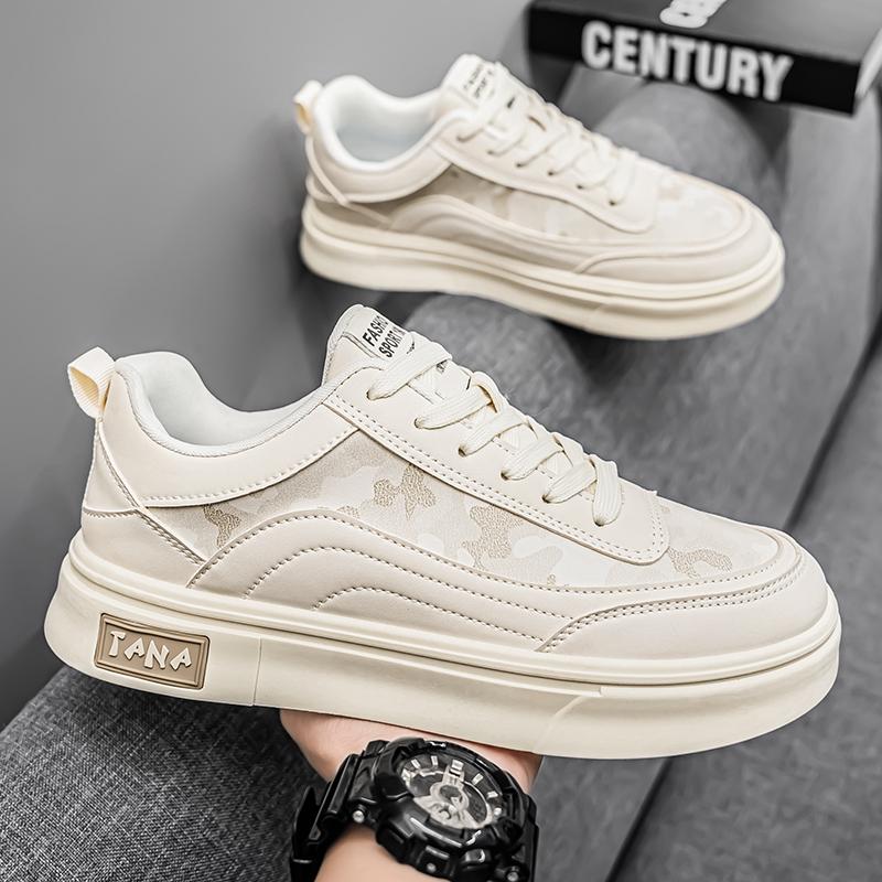 Comfort Fit Walking Shoes For Male Anti-slip Skateboard Shoes Men's Causal Low Top Breathable Lightweight Non-Slip Sneakers